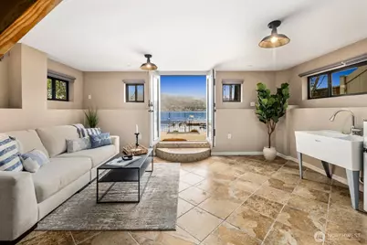 4013 E Lake Sammamish Shore Lane, Sammamish, WA 98075 - Photo 32