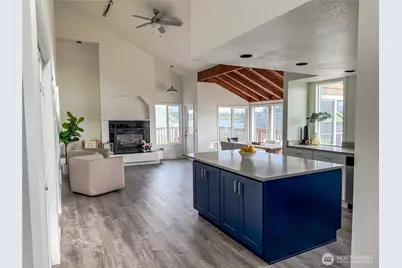 586 Mount Olympus Avenue SE, Ocean Shores, WA 98569 - Photo 6