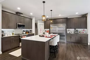 155 Mountain Crest Ln, Eatonville, WA 98328 - Photo 4