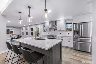 23448 Sherry Ln, Mount Vernon, WA 98274 - Photo 12