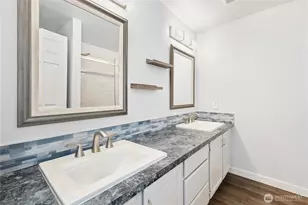 7911 195th St E, Spanaway, WA 98387 - Photo 20