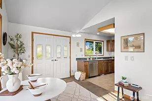 7631 SW 258th Ct, Vashon, WA 98070 - Photo 12