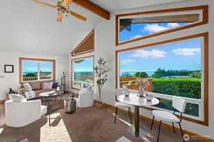 7631 SW 258th Ct, Vashon, WA 98070 - Photo 2