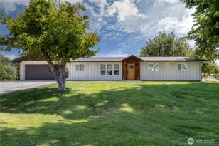 939 Stanley Dr, College Place, WA 99324 - Photo 1