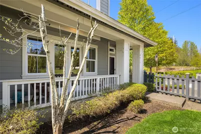 8017 Douglas Avenue SE, Snoqualmie, WA 98065 - Photo 4