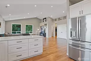 250 Red Rock Dr, Castle Rock, WA 98611 - Photo 10