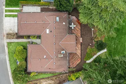 18204 NE 27th Street, Redmond, WA 98052 - Photo 28