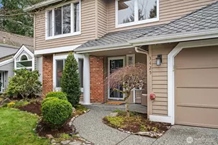 3425 241st Pl SE, Sammamish, WA 98029 - Photo 2