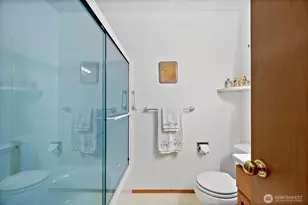 923 NW Leisure Ln, Bremerton, WA 98311 - Photo 22