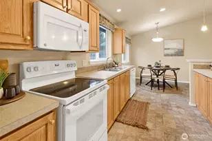 2617 Pacific St, Bellingham, WA 98226 - Photo 18