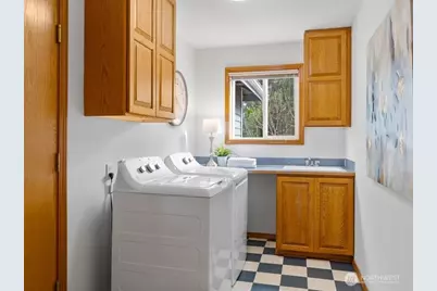 321 N 188th Street, Shoreline, WA 98133 - Photo 12