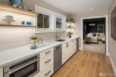 10911 SE 26th Street, Bellevue, WA 98004 - Photo 32