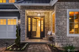 10911 SE 26th St, Bellevue, WA 98004 - Photo 2