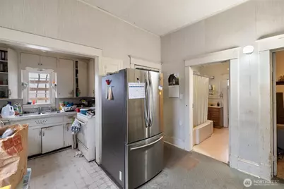 24201 Roberts Drive, Black Diamond, WA 98010 - Photo 16