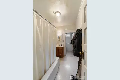 24201 Roberts Drive, Black Diamond, WA 98010 - Photo 18