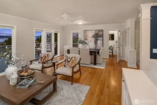 317 Highland Dr, Seattle, WA 98109 - Photo 10