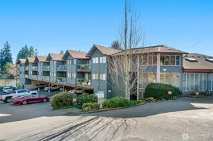 19428 Aurora Ave N, Shoreline, WA 98133 - Photo 2