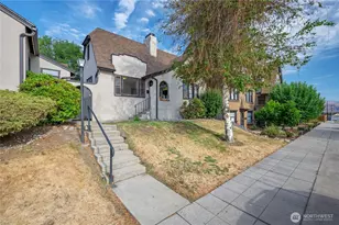 104 N Buchanan Ave, Wenatchee, WA 98801 - Photo 2