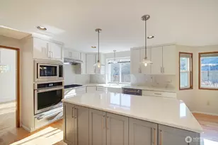 15823 SE 182nd Pl, Renton, WA 98058 - Photo 14