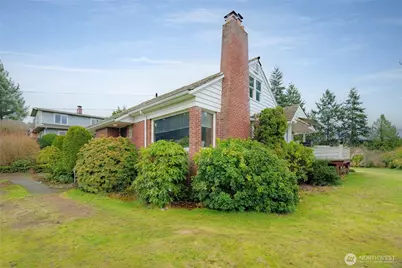 1020 Puget Drive, Edmonds, WA 98020 - Photo 1