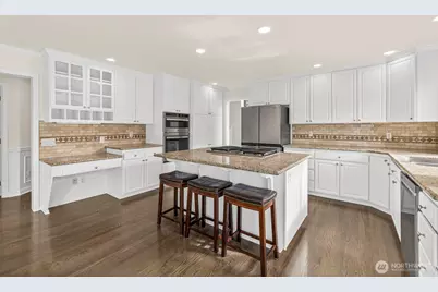 2018 242nd Street SE, Bothell, WA 98021 - Photo 10