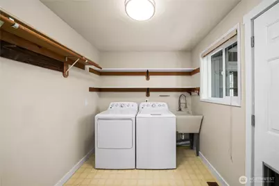 14609 142nd Avenue SE, Renton, WA 98059 - Photo 18