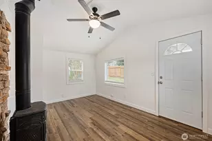 926 Austin Ave, Port Orchard, WA 98366 - Photo 8