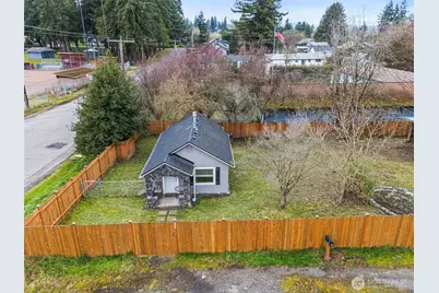 926 Austin Avenue, Port Orchard, WA 98366 - Photo 2