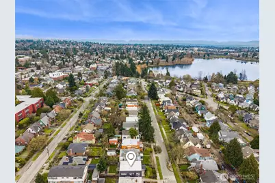 1114 N 77th Street, Seattle, WA 98103 - Photo 2