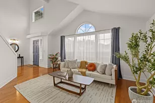 15535 156th Ct SE, Renton, WA 98058 - Photo 2