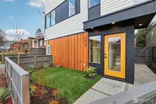 2628 58th Ave SW, Seattle, WA 98116 - Photo 2