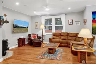 8350 Holly Ln, Maple Falls, WA 98266 - Photo 10