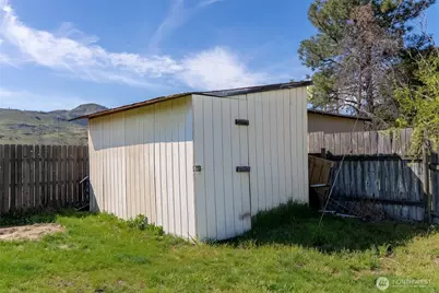 6 Salam Lane, Oroville, WA 98844 - Photo 8