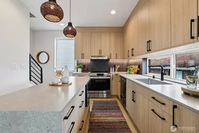 2626 A 58th Avenue SW, Seattle, WA 98116 - Photo 10