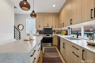 2626 A 58th Ave SW, Seattle, WA 98116 - Photo 10