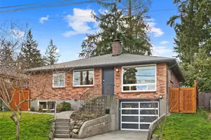 7541 32nd Ave NE, Seattle, WA 98115 - Photo 1