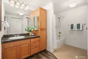 2607 Western Ave, Seattle, WA 98121 - Photo 24