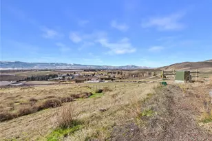 236 S Partridge Ln, East Wenatchee, WA 98802 - Photo 1