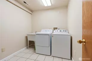 22109 NW 93 Pl W, Edmonds, WA 98020 - Photo 30