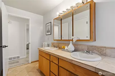 22109 93 Place W, Edmonds, WA 98020 - Photo 16