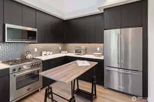 551 28th Ave, Seattle, WA 98122 - Photo 2