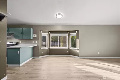 17517 Park Avenue S, Spanaway, WA 98387 - Photo 6