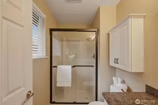 2415 SE 8th Pl, Renton, WA 98055 - Photo 18