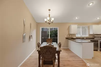 2415 SE 8th Place, Renton, WA 98055 - Photo 32