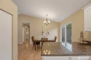 2415 SE 8th Pl, Renton, WA 98055 - Photo 12