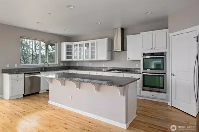 2722 SW Fairway Point Drive, Oak Harbor, WA 98277 - Photo 6