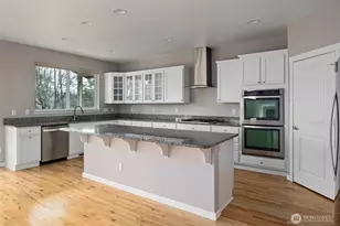 2722 SW Fairway Point Dr, Oak Harbor, WA 98277 - Photo 6