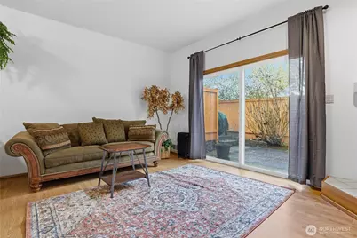 21306 48th Avenue W #C2, Mountlake Terrace, WA 98043 - Photo 4