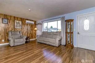 4602 S Burkhart Dr, Tacoma, WA 98409 - Photo 4