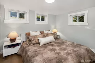 403 NE 94th St, Seattle, WA 98115 - Photo 24